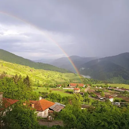 -тони Holiday home